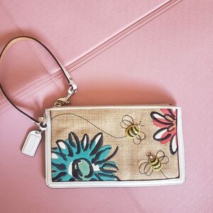 Coach Vintage VTG Y2K Large Straw Wristlet with Bees and Flowers